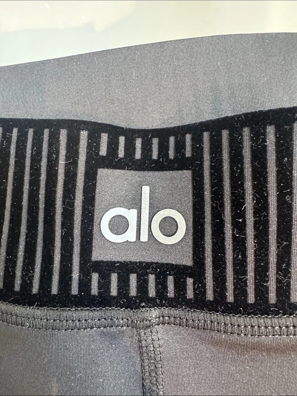 ALO Yoga Kids Black Ribbed-Waist Performance Leggings